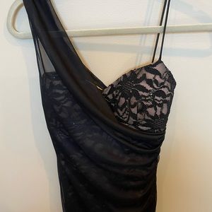 Elegant Black Lace Maxi Dress